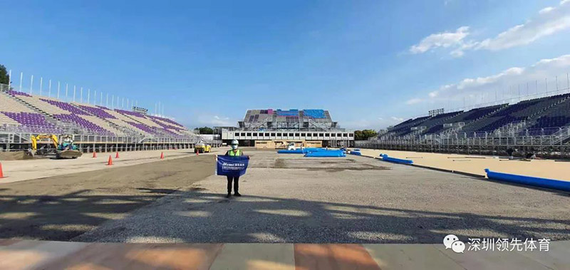 東、西、南三面看臺系統建成后等待驗收